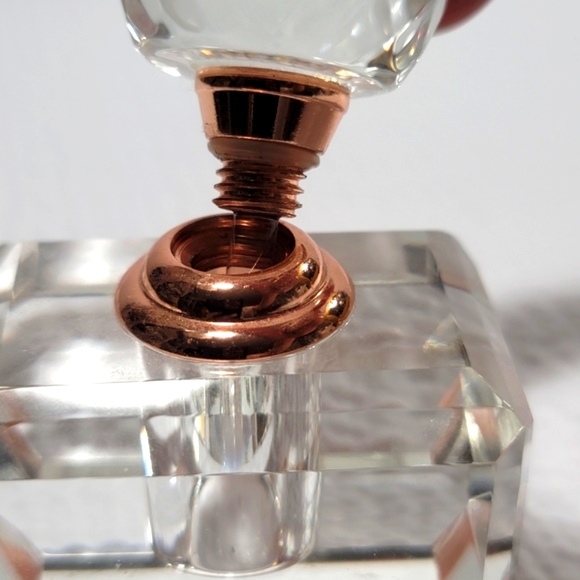 Mini empty clear crystal glass perfume oil Bottle Decor - Picture 4 of 6